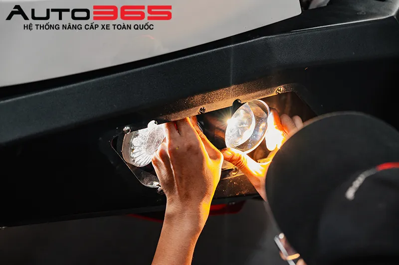 Bi gầm LED chuyên dụng cho allintitle:gầm xe bán tải