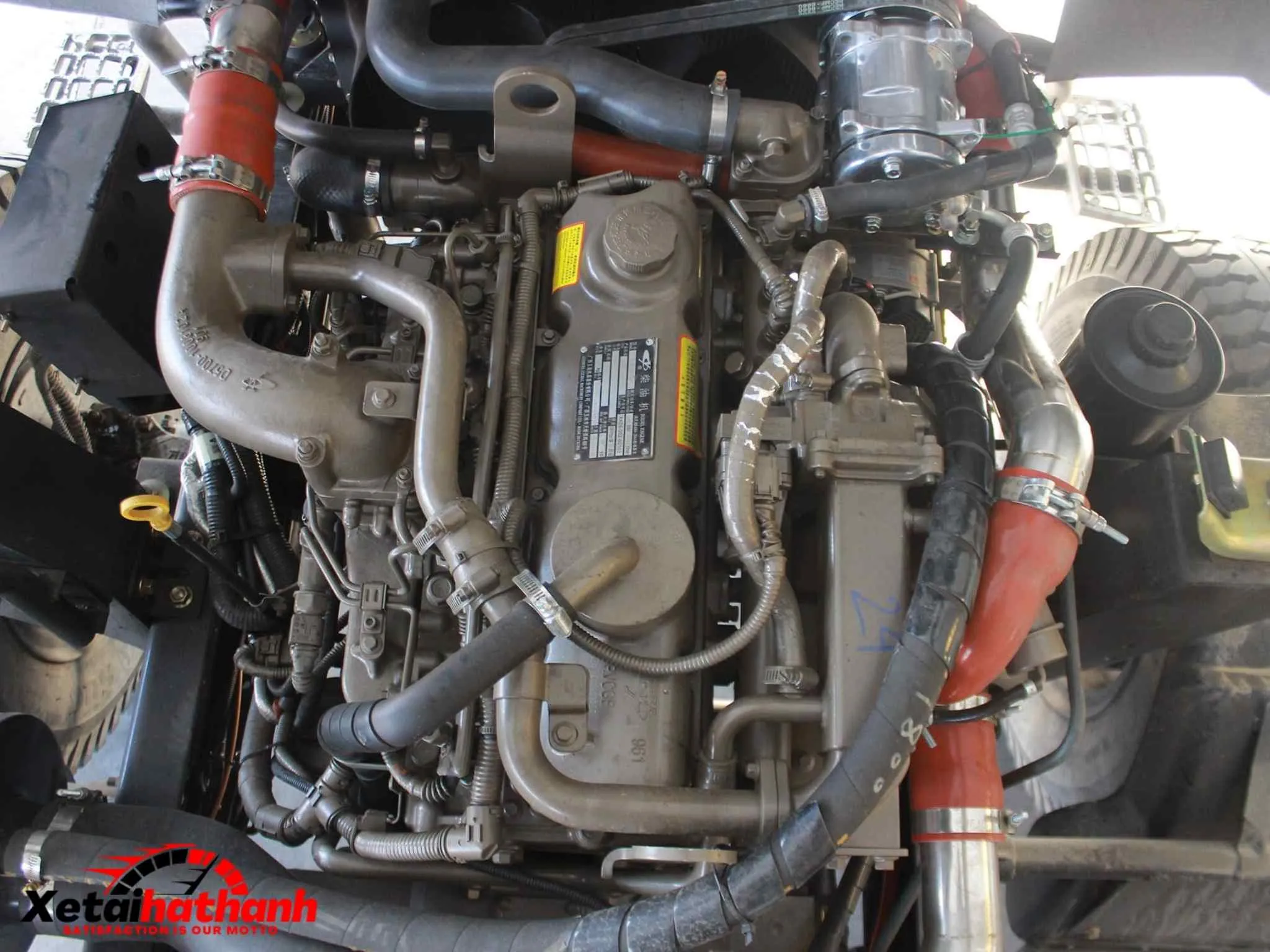 Động cơ Yuchai mạnh mẽ đạt tiêu chuẩn Euro 5 của xe ben TMT