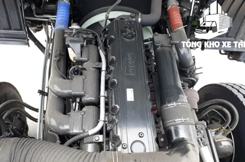 Khối Động Cơ Doosan DL06K 350HP Mạnh Mẽ Trên Daewoo Novus