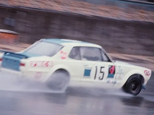 Nguyên Tắc cách drift xe ô tô - Phối hợp tay lái và chân ga