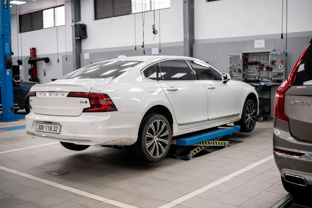 Bảo dưỡng mẫu sedan hạng sang Volvo S90