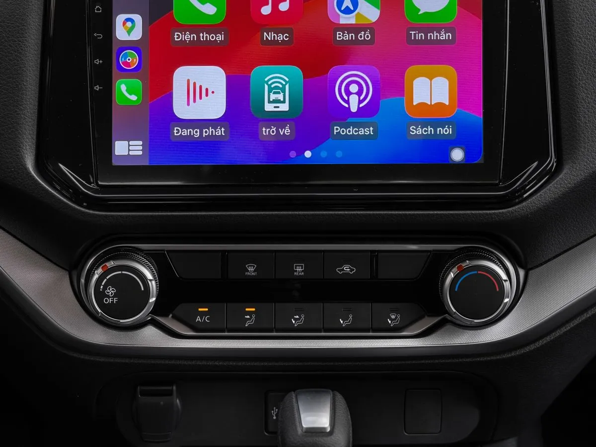 mÃ n hÃ¬nh giáº£i trÃ­ navara el 2024