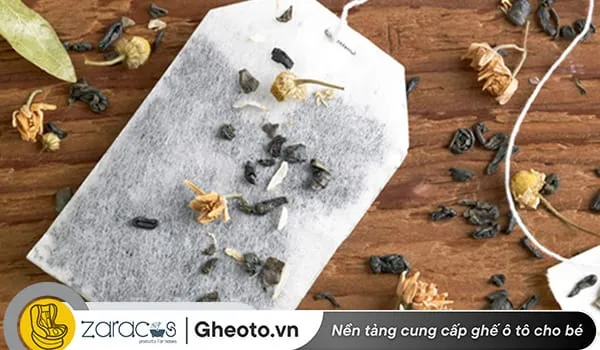 Dùng túi trà để khử mùi da và nhựa trên xe ô tô mới