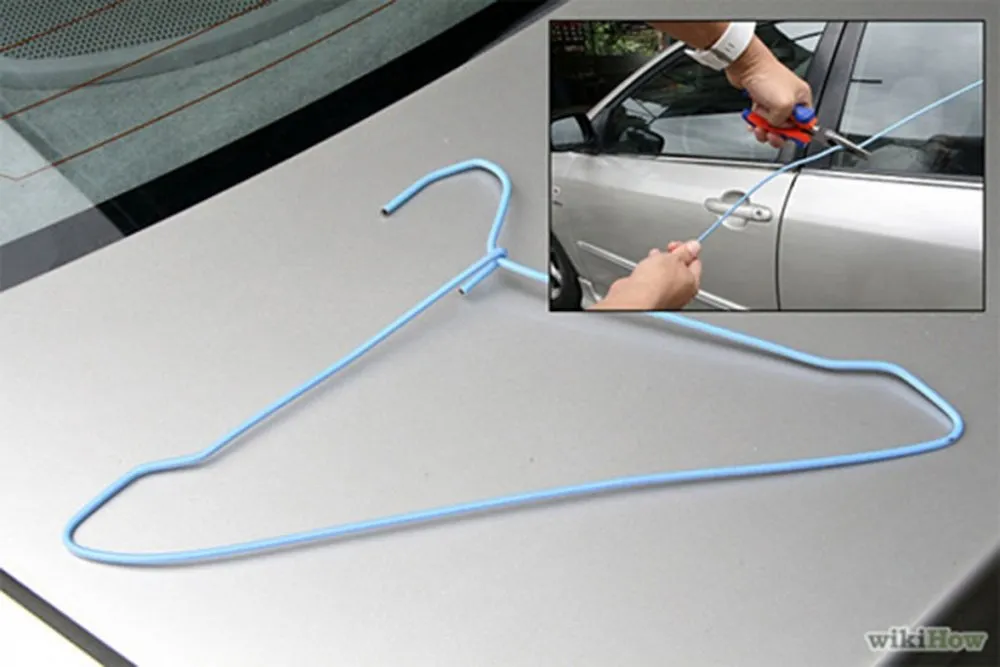 Ảnh minh họa Để Quên Chìa Khoá Ô Tô Trong Xe - Hình 2