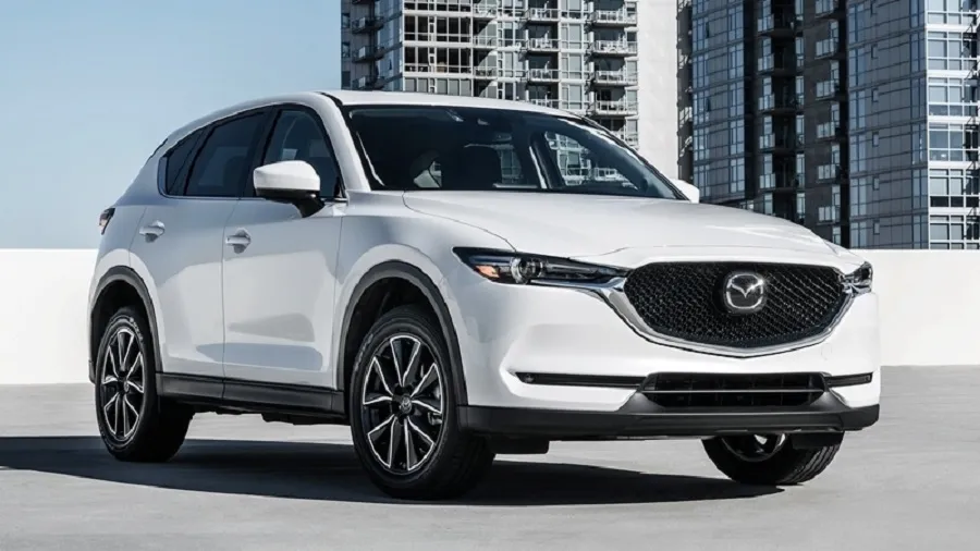 Mazda 5 2.0 phù hợp gia đình ít chở đầy người với không gian linh hoạt