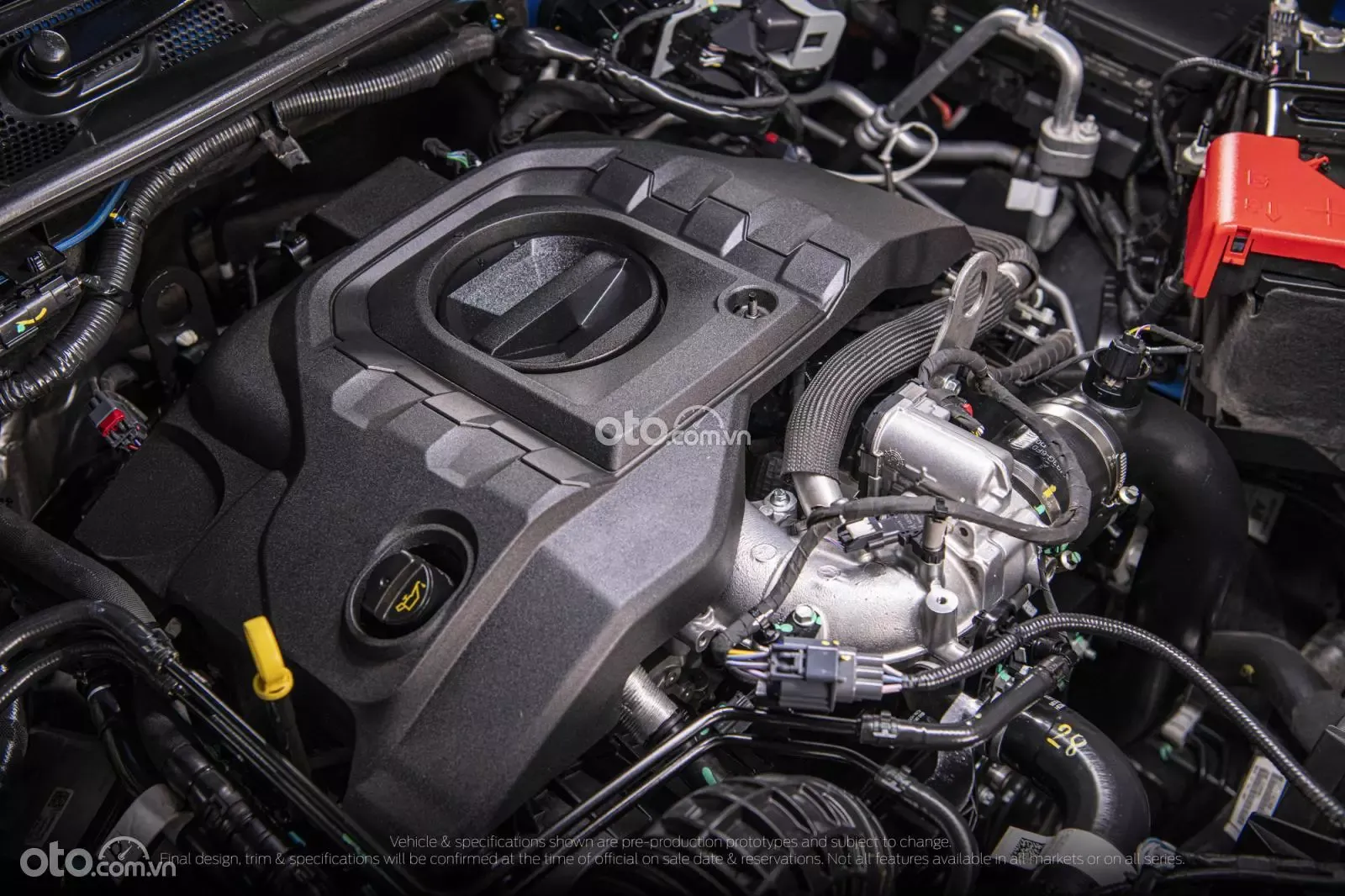 Khối động cơ Bi-Turbo Diesel 2.0L mang lại sức mạnh vượt trội.