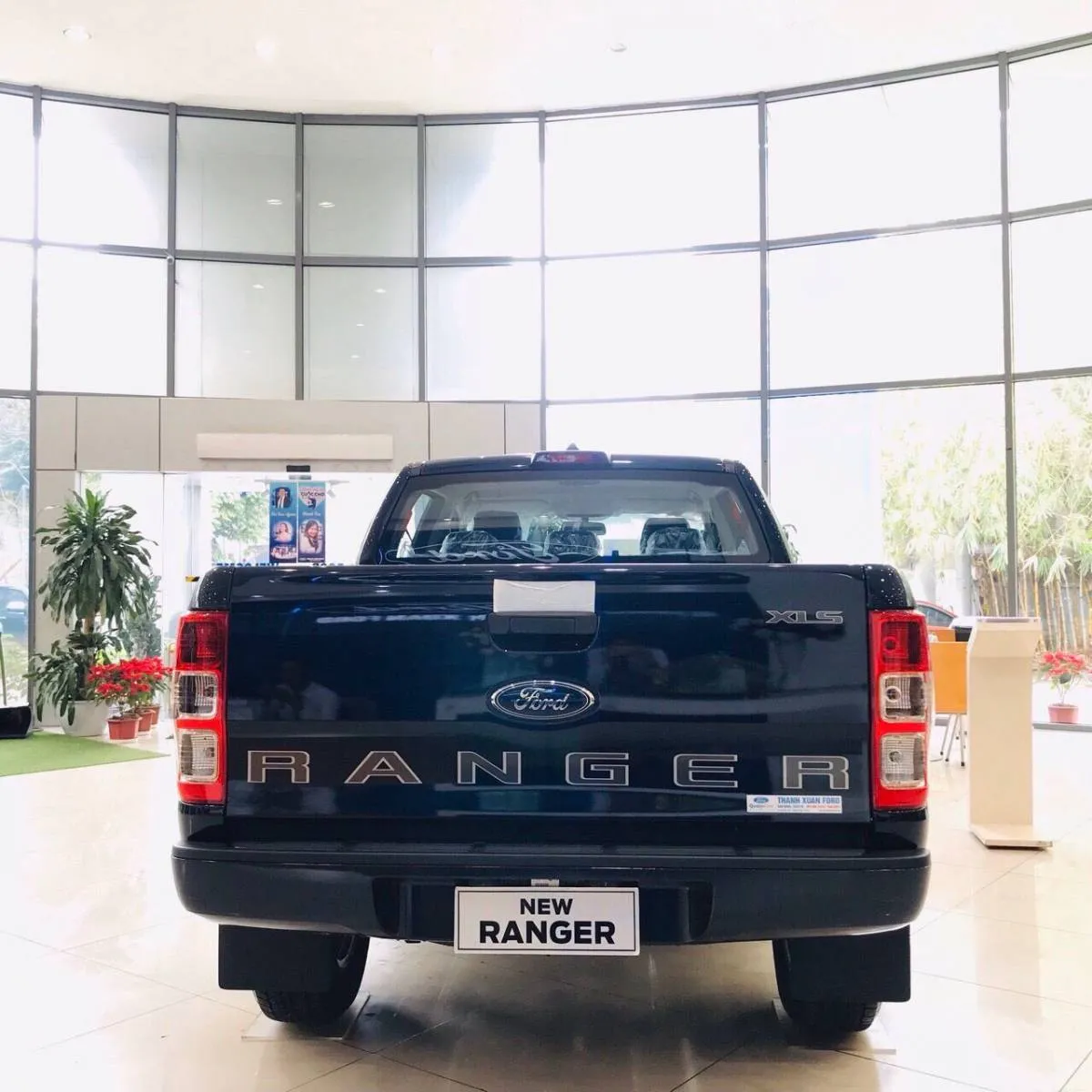 Khối động cơ 2.0L Bi-Turbo mạnh mẽ của Ford Ranger 2020