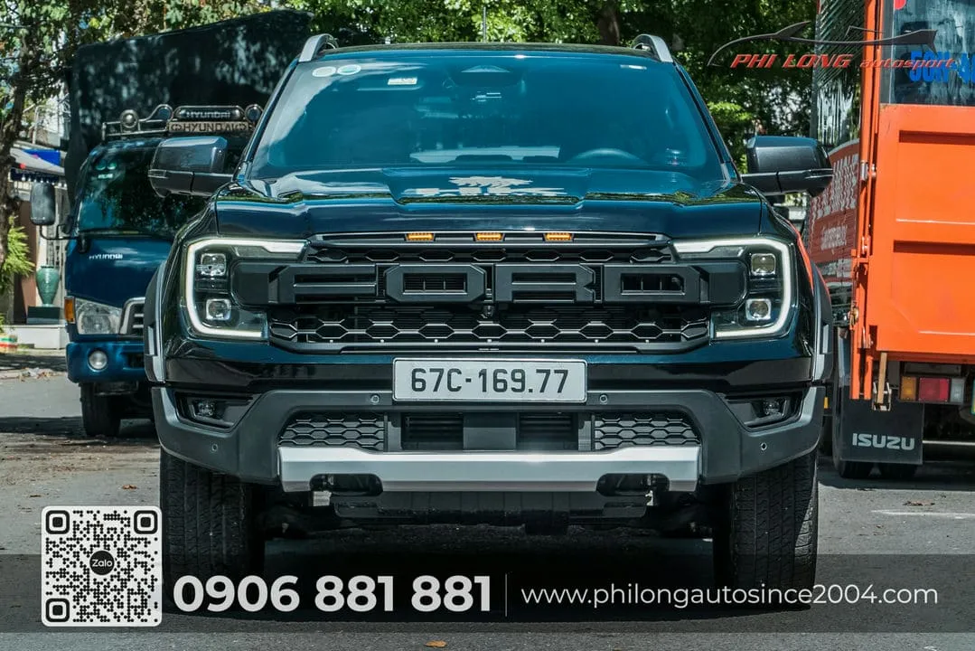Chi tiết góc độ mặt calang của chiếc Ford Ranger độ