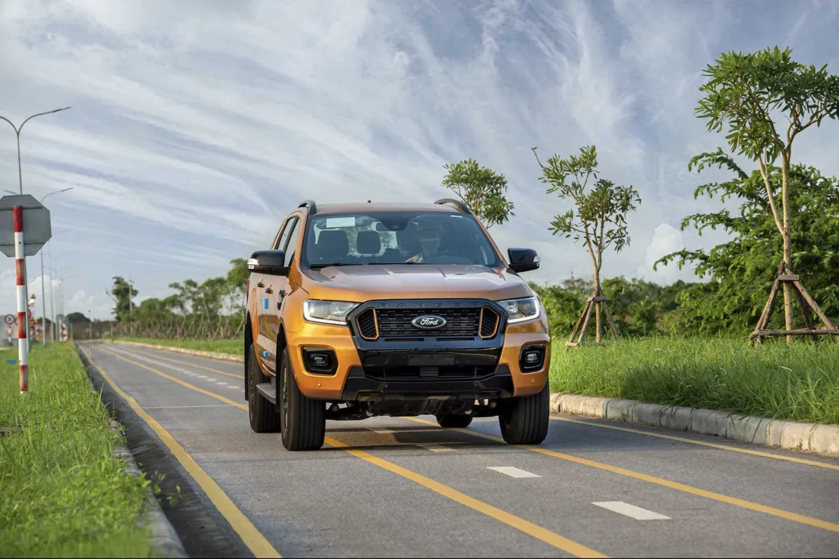Mẫu Ford Ranger là lựa chọn phổ biến hàng đầu cho nhu cầu xe bán tải gia đình tại thị trường Việt Nam