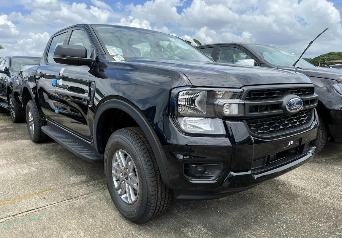 ford ranger xls 4x2 2023 mau den