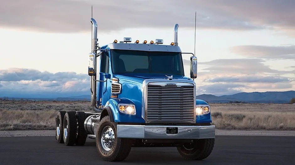 Freightliner 122SD