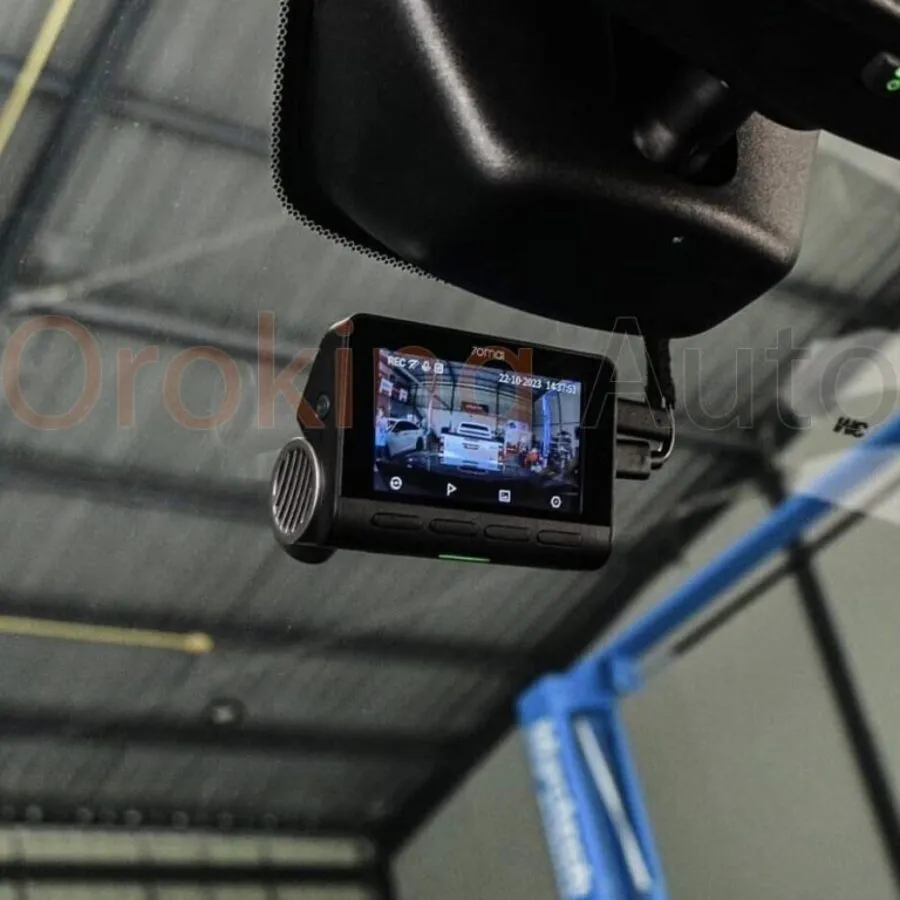 Gắn camera hành trình nâng cấp nội thất bán tải