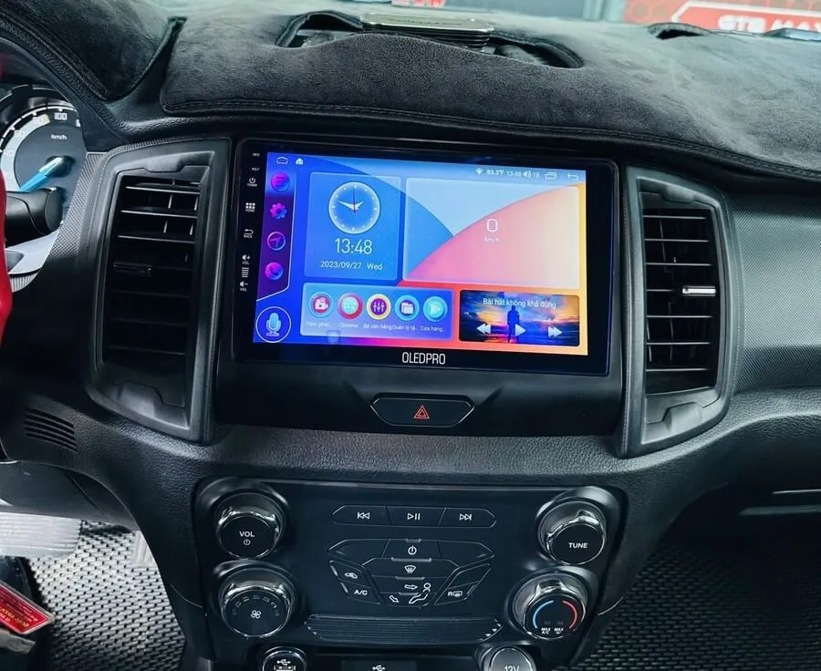 Gắn màn hình Android nâng cấp bán tải