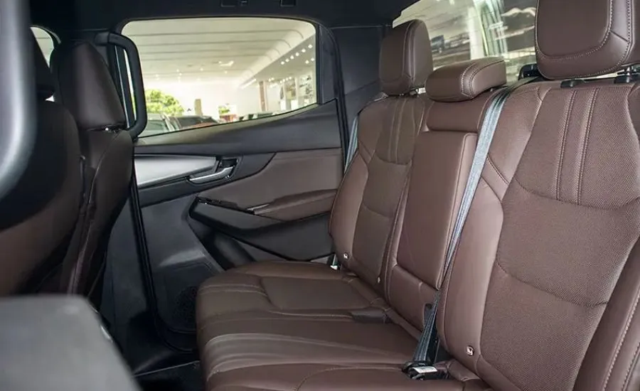 Ghế ngồi Mazda BT-50 với đệm êm ái