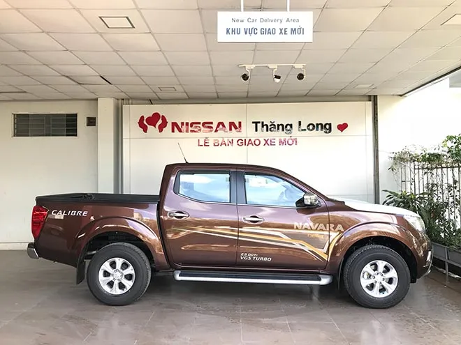 Nissan Navara 2019 sở hữu ngoại hình hầm hố, cứng cáp và cuốn hút