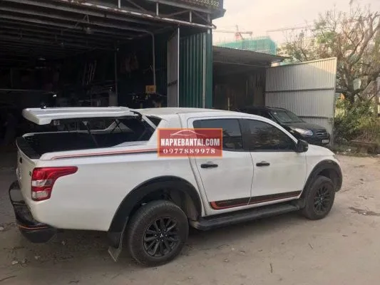 allintitle:giá nắp thùng xe bán tải triton