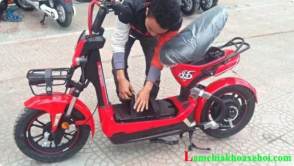 Dịch vụ cứu hộ xe, sửa khóa xe, thay ổ khóa xe máy điện, xe đạp điện tại nhà chi phí tốt nhất