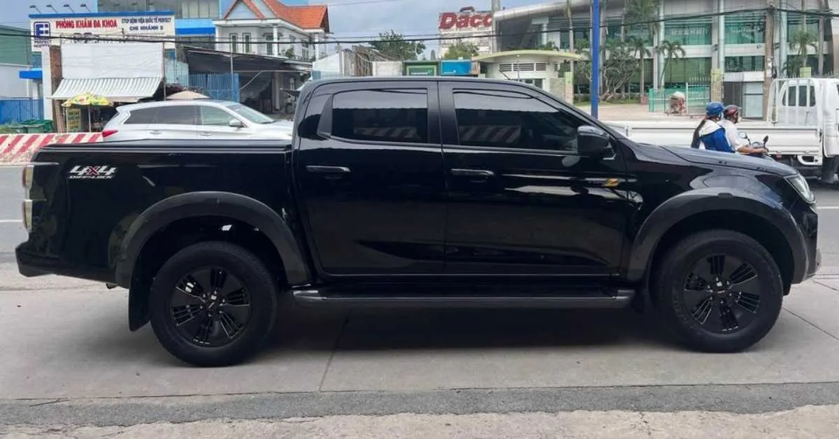 Giá thuê xe bán tải Isuzu D-Max theo ngày, minh họa chi phí sở hữu
