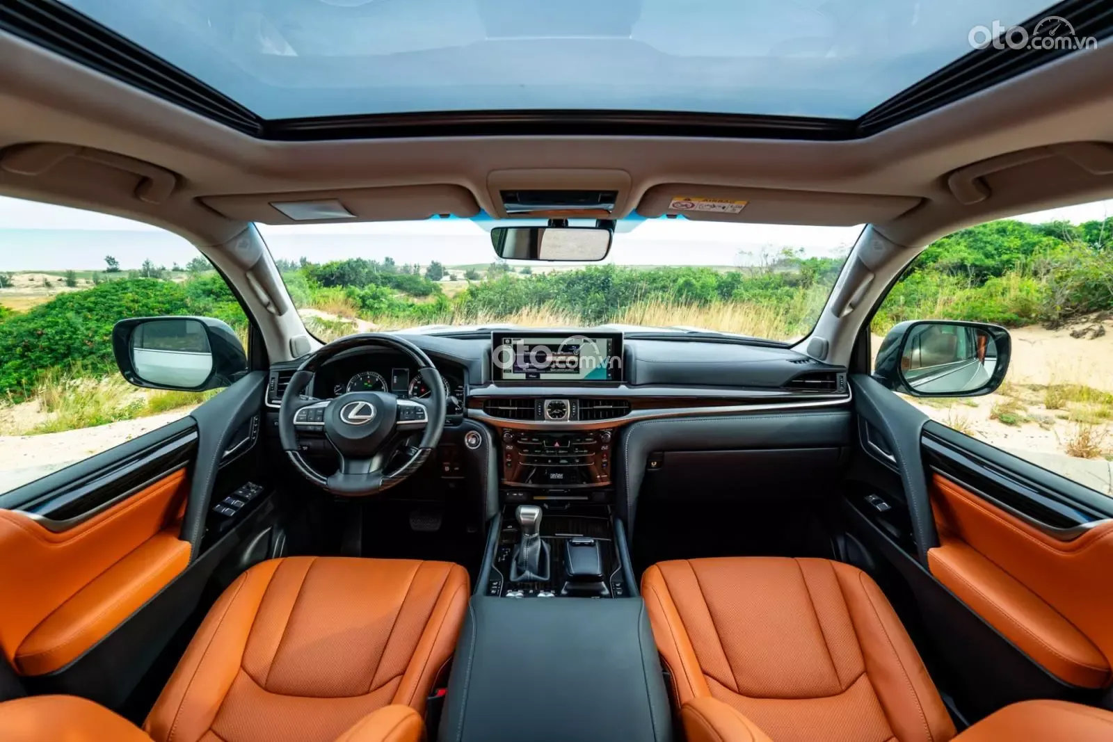 Nội thất Lexus 570