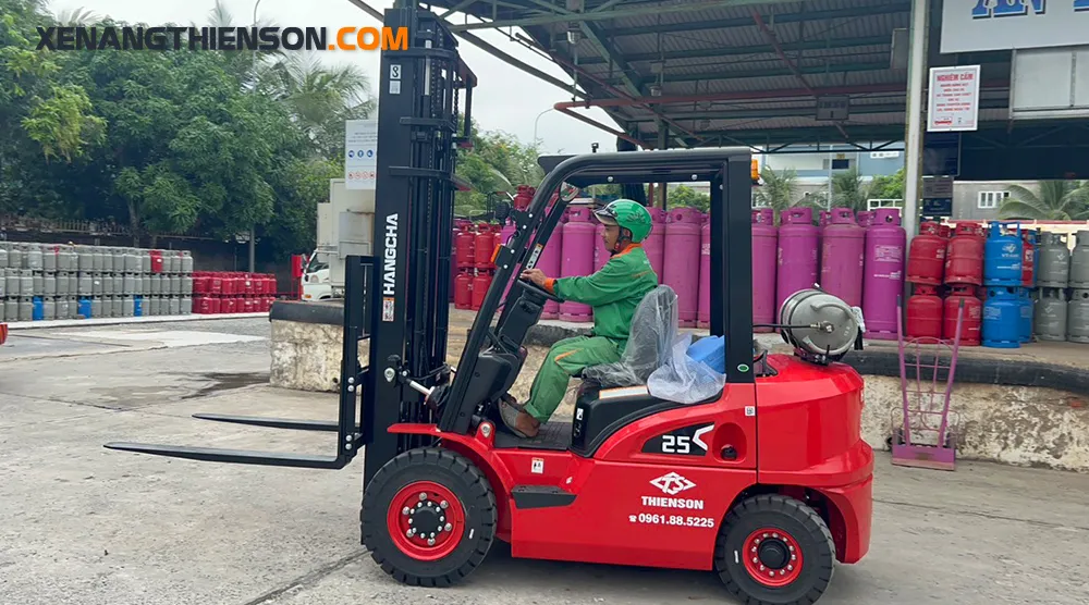 Xe nâng gas 3.5 tấn