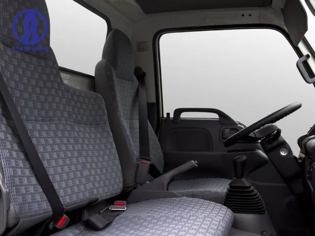 Giá xe tải 2 tấn cũ