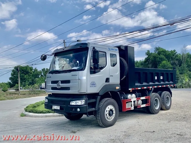 Xe ben Chenglong 3 chân 6x4 cấu hình full option