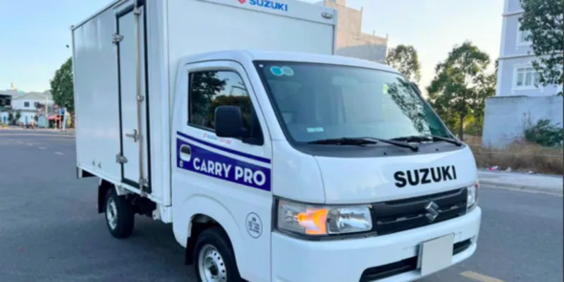 gia-xe-tai-suzuki-900kg-cu-1