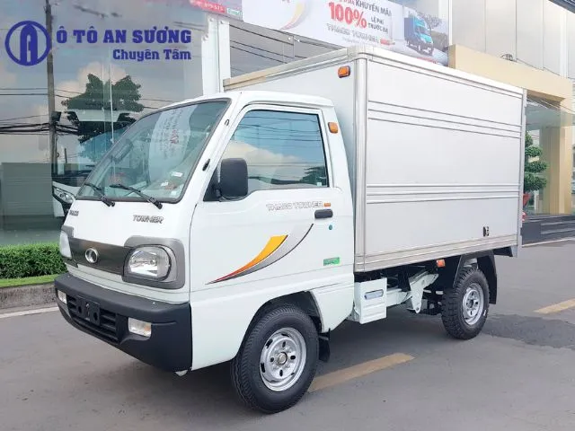 Xe tải Thaco Frontier TF230 thùng kín màu trắng