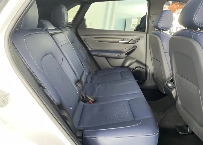 Không gian cốp sau khi gập hàng ghế thứ hai