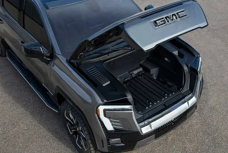 Nội thất sang trọng của GMC Sierra EV, tập trung vào màn hình thông tin giải trí lớn