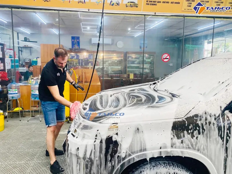 goi-dao-tao-rua-va-cham-soc-xe-co-ban-2