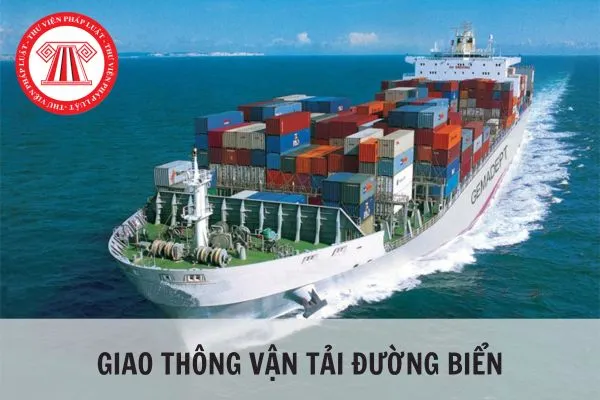 Tàu container vận chuyển hàng hóa trên tuyến đường biển quốc tế