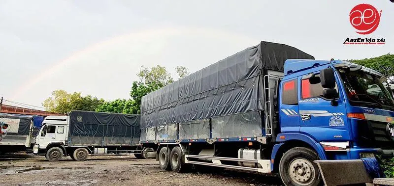 Đóng gói hàng hóa cẩn thận