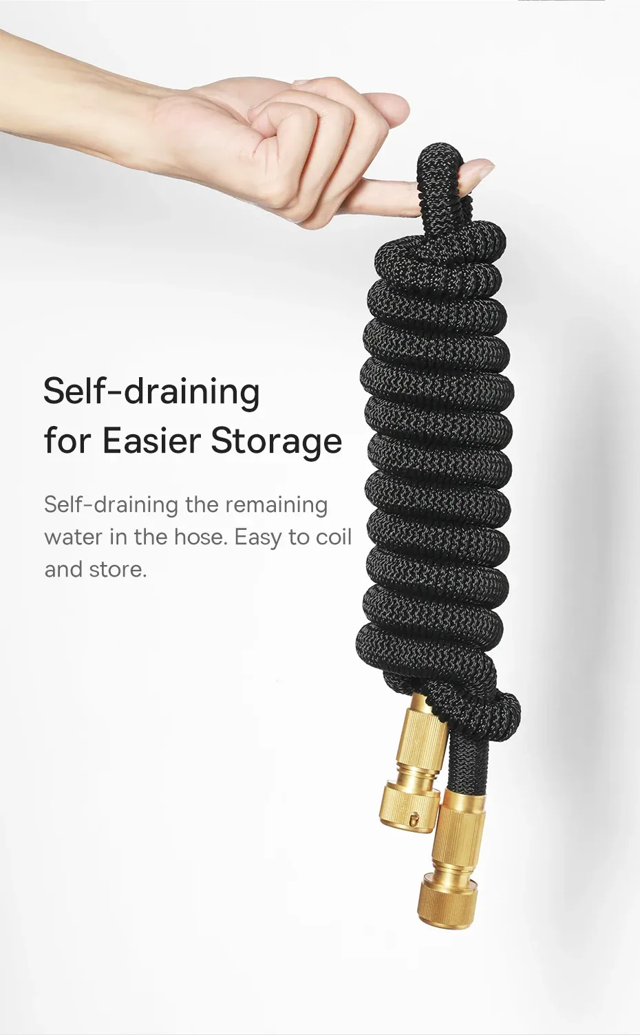 Vòi xịt rửa xe ô tô được dùng để tưới cây, minh họa tính năng đa dụng