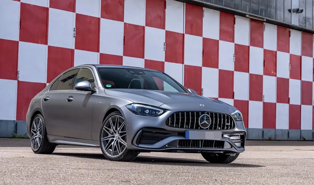 Mẫu xe hiệu năng cao Mercedes-AMG C43 lần đầu tiên được lắp ráp nội địa