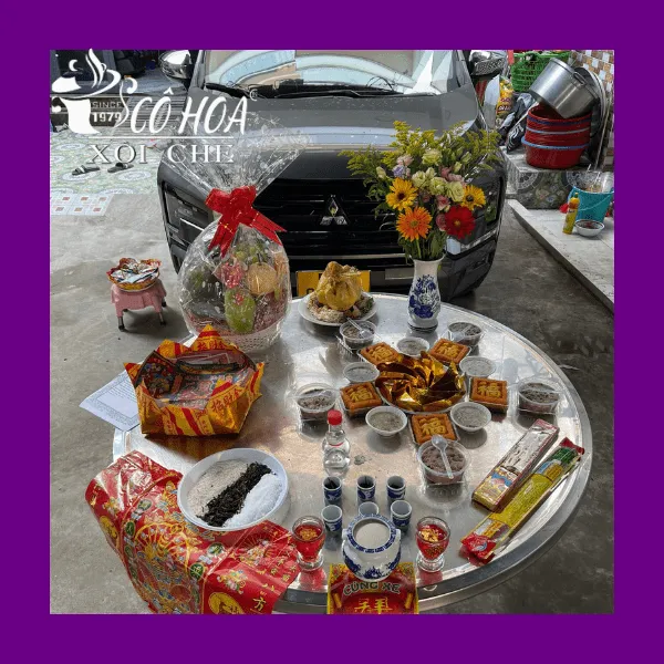 Mâm cúng xe ô tô mới 05 chữ sinh của cửa hàng Xôi Chè Cô Hoa.