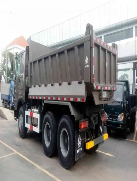 Chi tiết hình ảnh xe ben Howo 11 khối được giao ngay, nhấn mạnh kích thước thùng ben