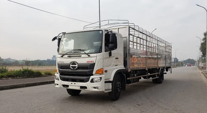 Xe Hino 8 tấn thùng mui bạt bửng nâng
