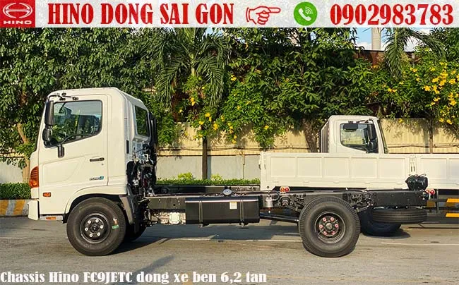 Xe ben Hino 500 FC9JETC đang được đóng thùng tự đổ tại xưởng