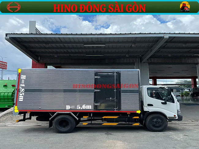 Hino XZU352 thùng kín 3.5 tấn