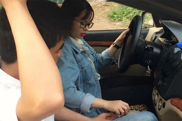 Thủ tục đăng ký hồ sơ học lái xe ô tô đối với người nước ngoài