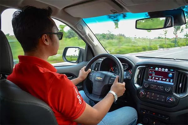 Quy trình đăng ký hồ sơ học lái xe ô tô và trách nhiệm pháp lý