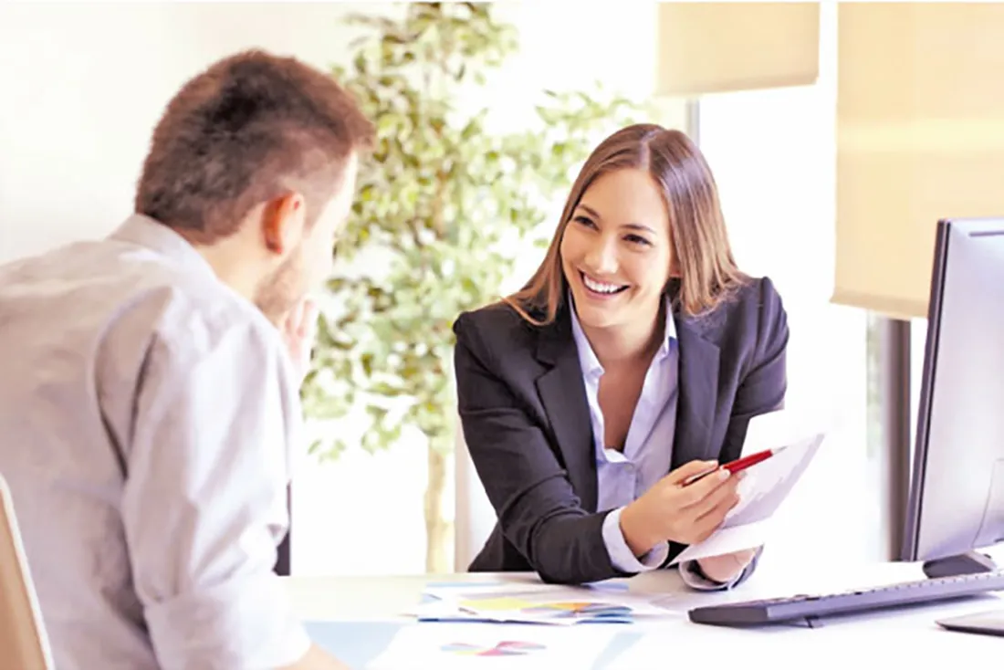 Quy trình chuẩn để học lấy bằng lái xe ô tô hạng B2 bao gồm sáu bước chính, từ nộp hồ sơ, học lý thuyết, thực hành cho đến sát hạch và nhận bằng