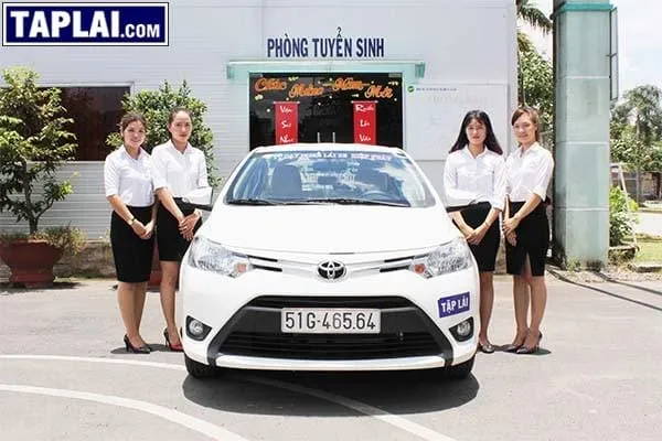 Hình ảnh Trung tâm đào tạo lái xe uy tín, nơi học viên được hỗ trợ toàn diện để vượt qua kỳ sát hạch B2