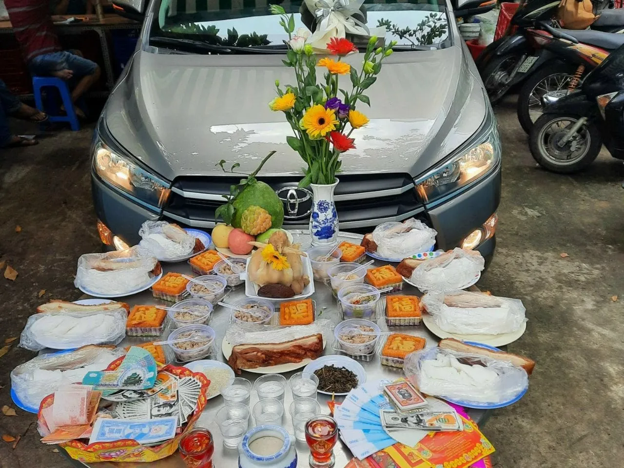 Một số lưu ý khi cúng xe ô tô mới mua về