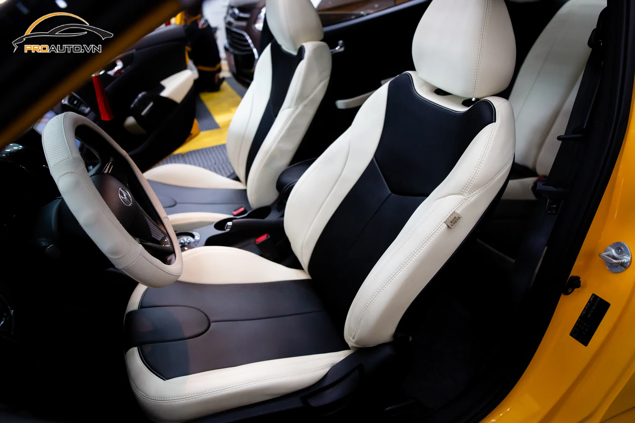 Đường nét may tinh tế khi thực hiện bọc ghế da ô tô Bắc Ninh