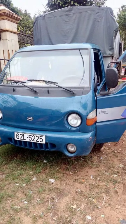 Hyundai H100 thùng lửng