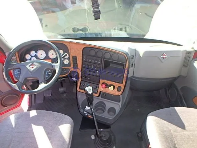 Nội thất xe đầu kéo Mỹ Maxxforce 2012