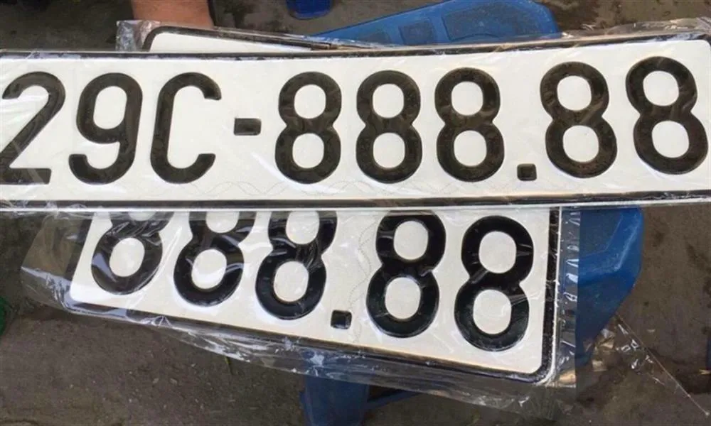 Mẫu biển số xe ô tô hiện đại được cấp và quản lý theo mã định danh của từng chủ sở hữu