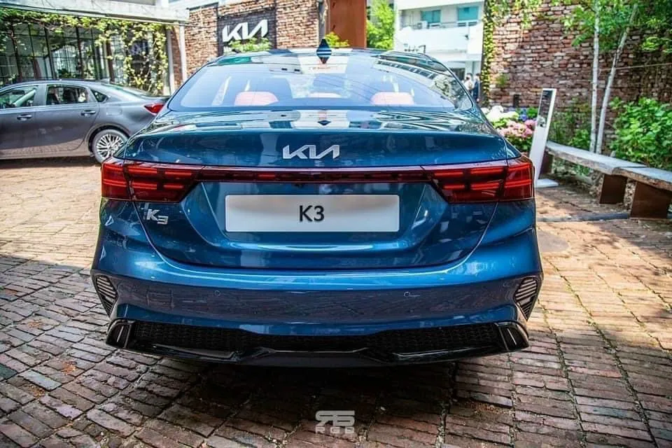 Đuôi xe K3 với cụm đèn hậu công nghệ led liền mạch từ trái qua phải